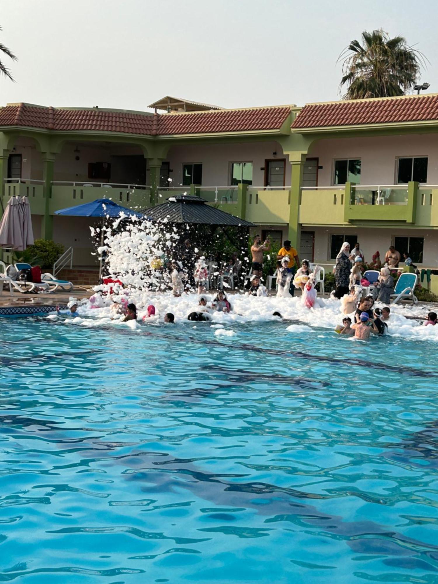 Flamingo Beach Hotel Umm al-Quwain Exterior foto